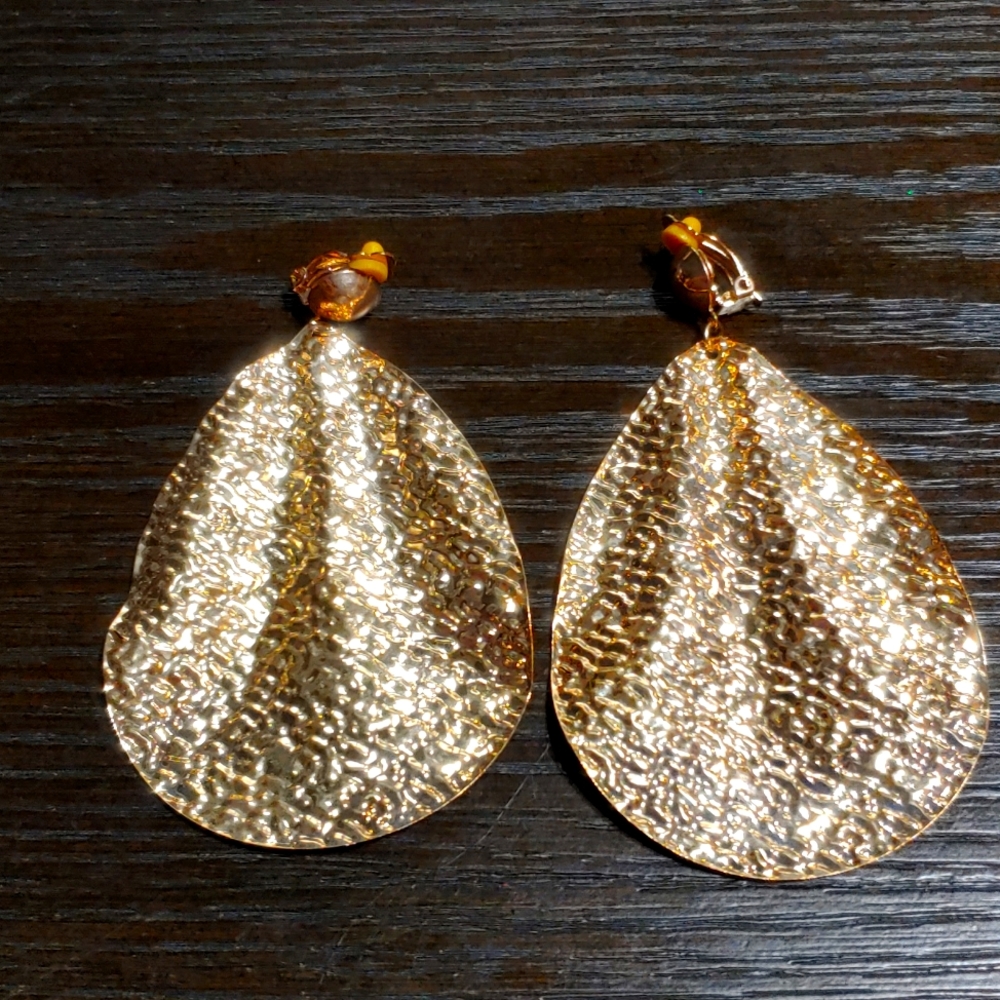 Clip on earrings(gold)